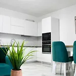 아파트 Blue Opal By Adriatic Living *